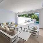 Espectacular Adosada A Escasos Metros De La Playa Feriehus Marbella