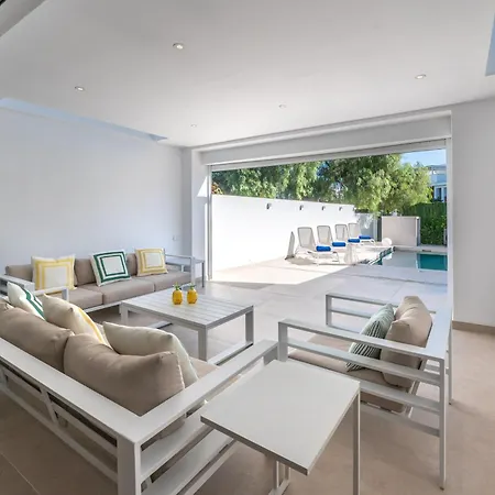 Espectacular Adosada A Escasos Metros De La Playa Vakantiehuis Marbella