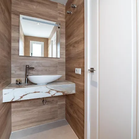 Espectacular Adosada A Escasos Metros De La Playa