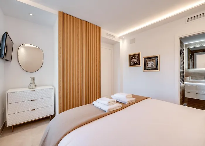 Espectacular Adosada A Escasos Metros De La Playa * Marbella