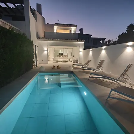 Espectacular Adosada A Escasos Metros De La Playa