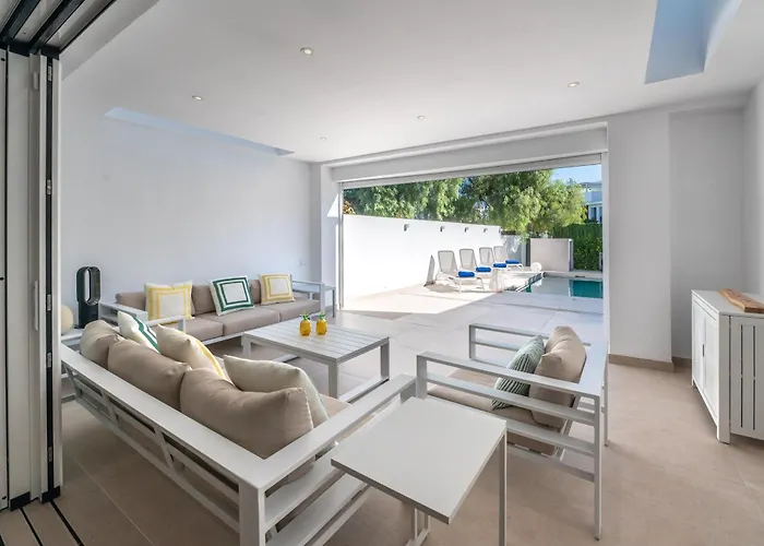 Espectacular Adosada A Escasos Metros De La Playa Dom wakacyjny Marbella