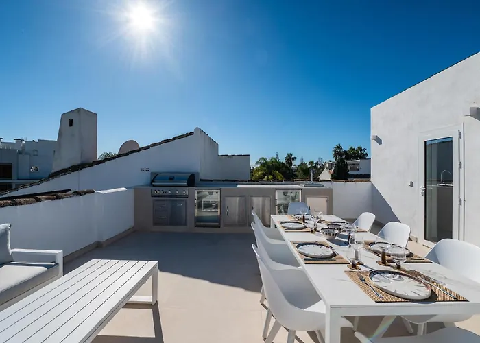 Espectacular Adosada A Escasos Metros De La Playa *