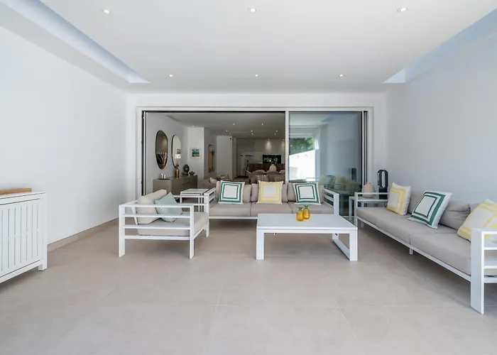 Espectacular Adosada A Escasos Metros De La Playa * Marbella