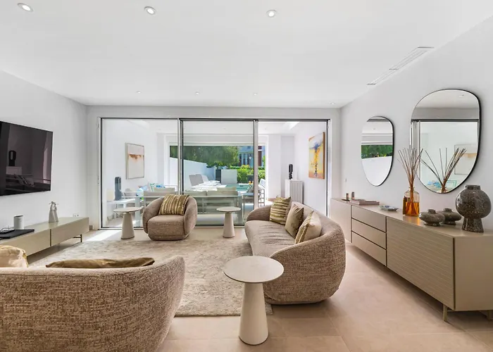 Espectacular Adosada A Escasos Metros De La Playa *