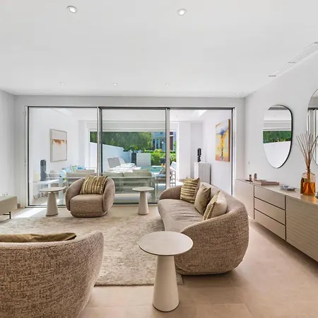 Espectacular Adosada A Escasos Metros De La Playa *